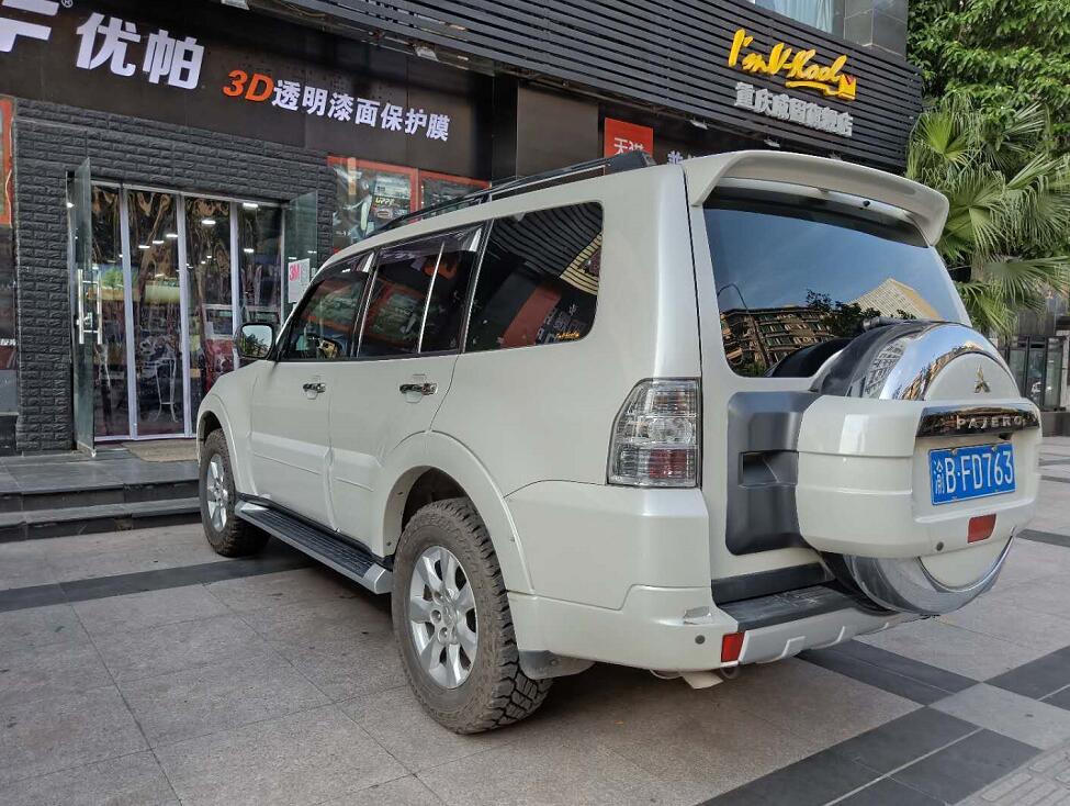 汽车贴膜到底是深色好还是浅色好