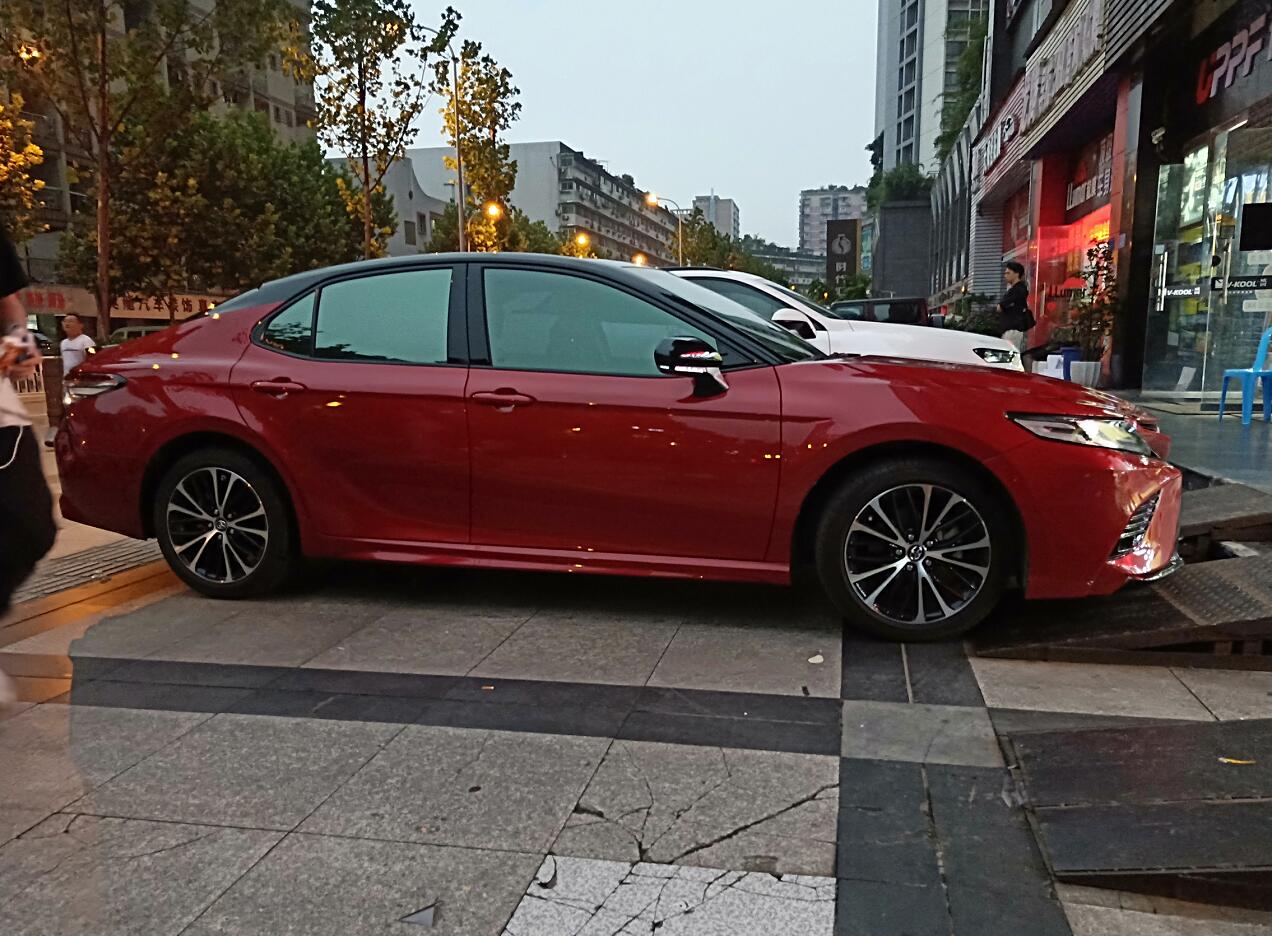 丰田八代凯美瑞贴威固前档v70侧后挡k28