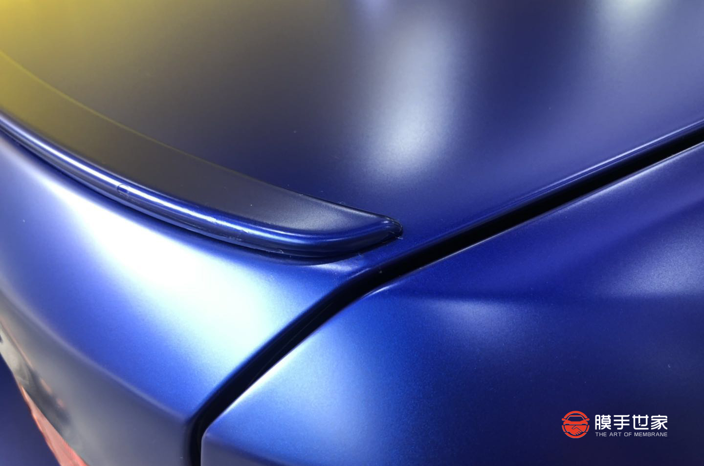 西装暴徒宝马m5贴xpelmatte哑光隐形车衣效果磨砂质感低调奢华