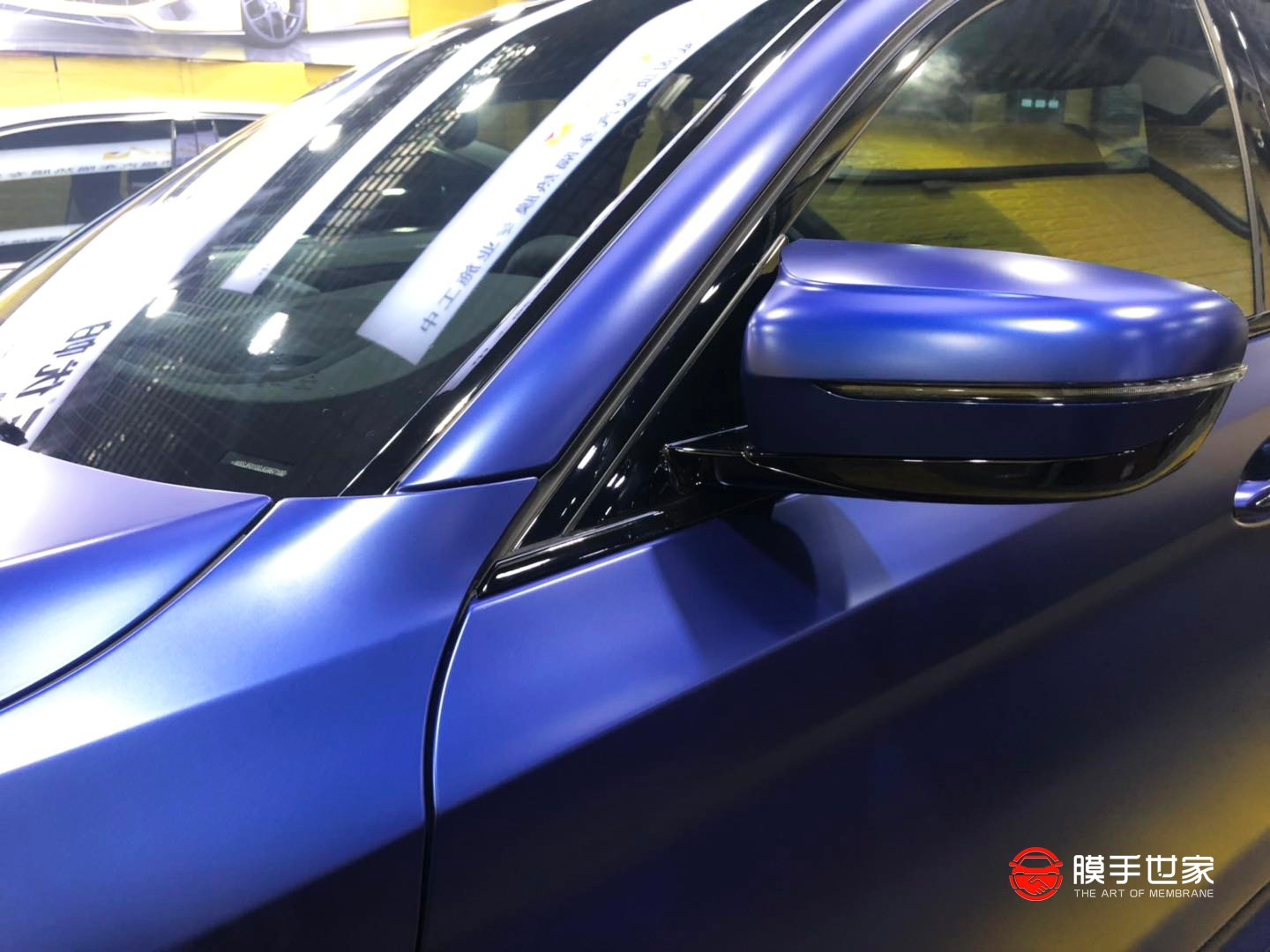 西装暴徒宝马m5贴xpelmatte哑光隐形车衣效果磨砂质感低调奢华