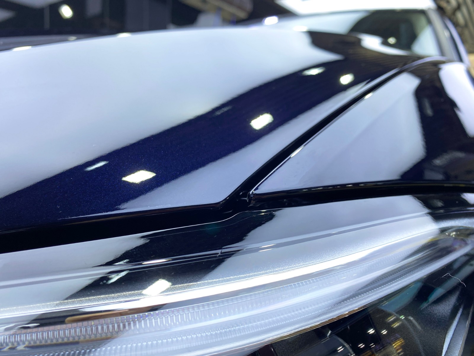 深蓝色宝马三系贴xpel隐形车衣效果