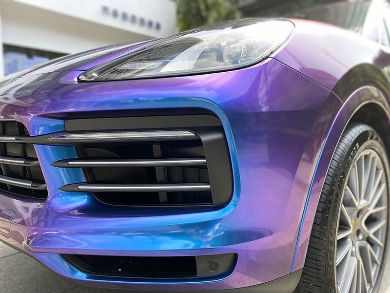 汽车贴膜首页 汽车贴膜案例 汽车改色膜 幻彩炫光蓝一般来说在路上是